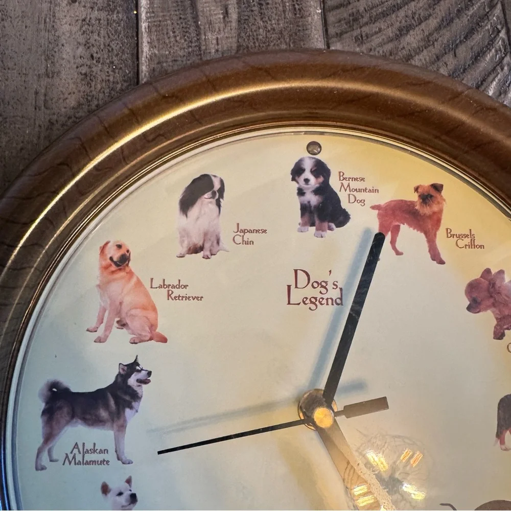 Vintage‎ Quartz Dog's Legend Barking Dog Faux Wood Wall Clock Sound Puppies